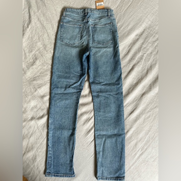 REFORMATION NWT Liza Ultra High Rise Jeans W size 28.  SOFT😍 Perfect stretch - Picture 12 of 12